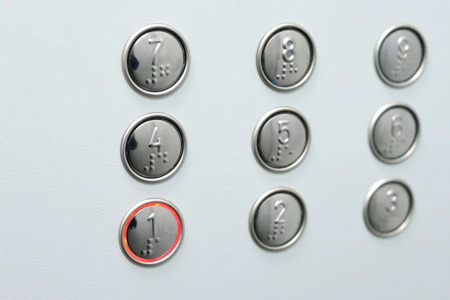 Ascensore: può essere usato come montacarichi? Tutto ciò che c'è da sapere